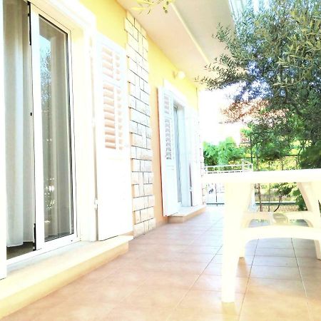 Apartman Antulov Srima Exterior foto